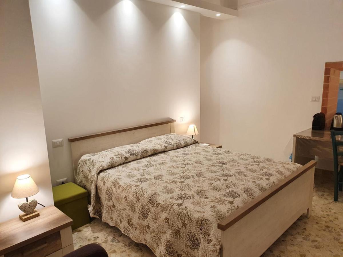 Stella Maris Bed and Breakfast Conversano Exteriör bild